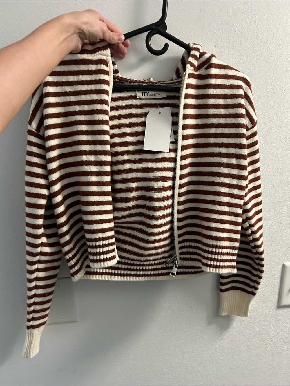 BRAND NEW: Cropped Sweater Jacket